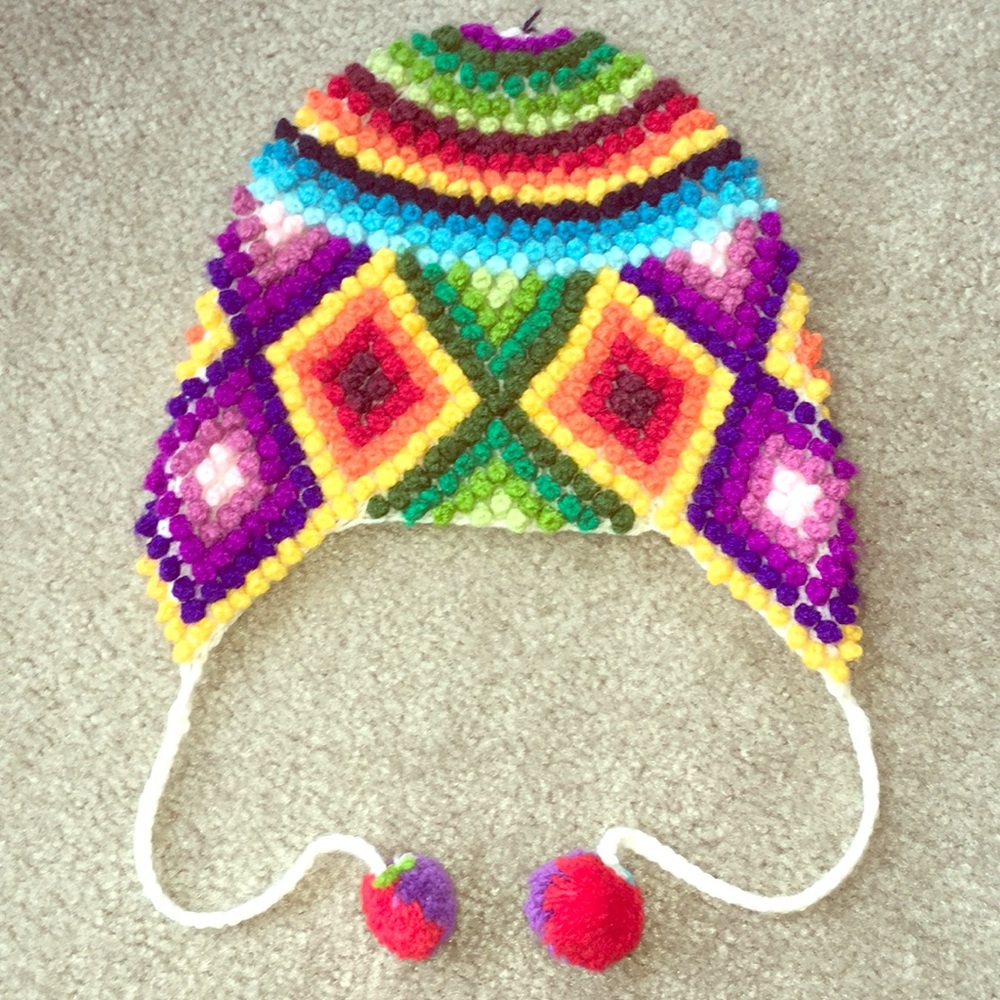 WINTER HAT PERUVIAN STYLE MEDIUM SIZE